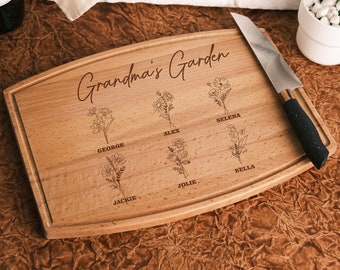 Personalized Gift for Mom, Cutting Board for Grandma's Kitchen, Mom's Garden, Mom Gifts from Daughter, Christmas Gifts for Mom
