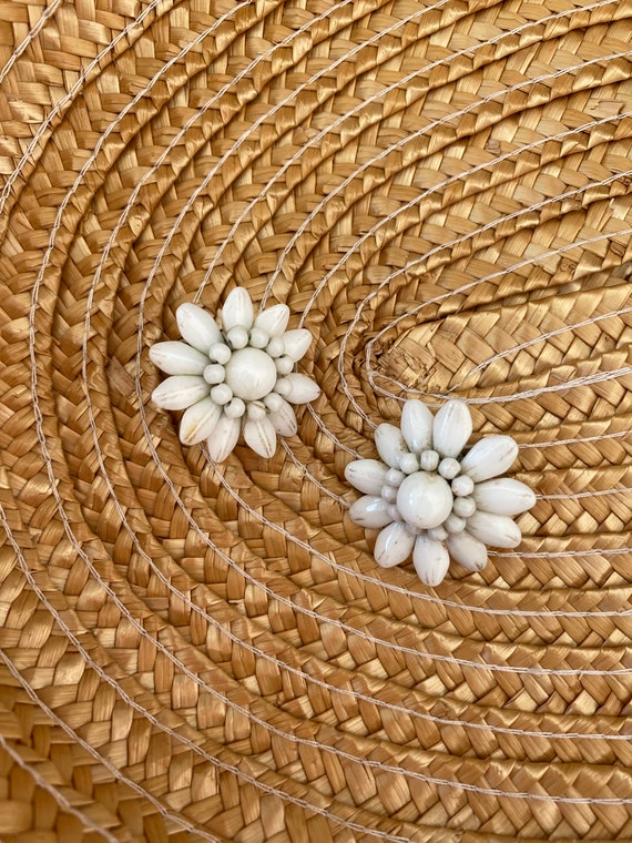 White glass 1960's French daisy clip-on earrings