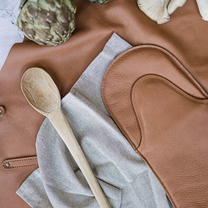 Premium Quality Leather Oven Mitt for Kitchen, Oven, Stove, Fireplace, BBQ. This Luxury Leather Glove is Handcrafted in Holland. Cinnamon.