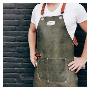 Tablier en cuir 100 % antitache avec bretelles confortables croisées dans le dos. Cuir de luxe de qualité supérieure fabriqué à la main en Hollande.