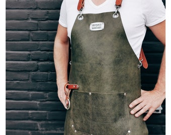 100% Stain-Free Leather Apron with Comfortable Cross-Back Shoulder Straps. Premium Quality Luxury Leather Handcrafted in Holland.