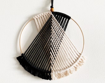 Black and White Macrame Hoop Wall Hanging / Circular Wall Hanging / Macrame Wall Art