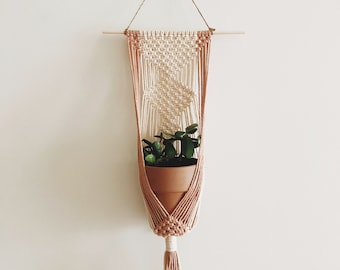 Macrame Light Pink Plant Hanger