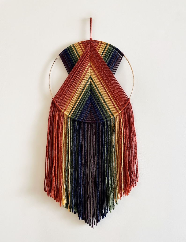 Regenbogen Farbe Garn Hoop Wandbehang / Makramee Wandbehang / Kinderzimmer Dekor / Modern Boho Dekor / Stolz Dekor Bild 1