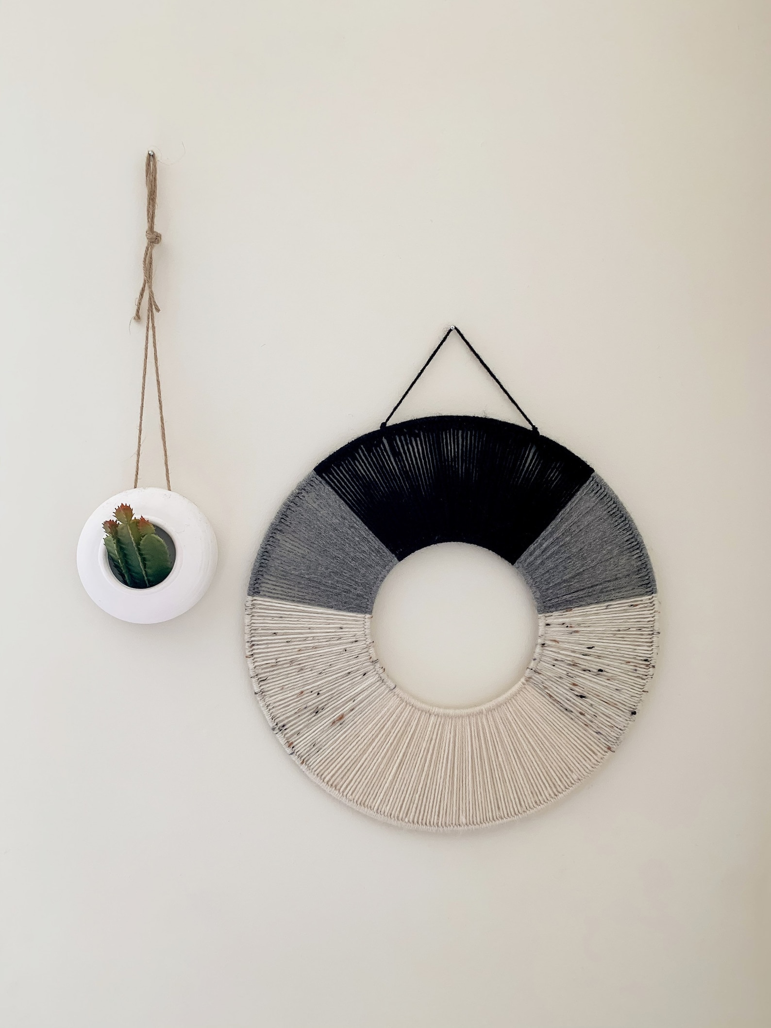 Modern Circular Yarn Wall Hanging / Macrame Wall Hanging Etsy