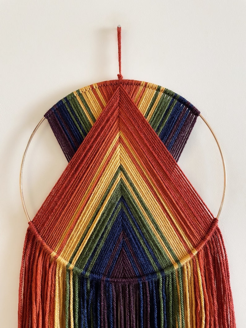 Regenbogen Farbe Garn Hoop Wandbehang / Makramee Wandbehang / Kinderzimmer Dekor / Modern Boho Dekor / Stolz Dekor Bild 2