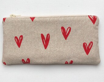 Trousse à maquillage : coeurs