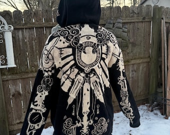 Bluza z kapturem z tatuażem ARCANE Vi - ręcznie malowany wzór wybielacza, materiał w 100% bawełniany, Vi z Arcane/League of Legends, wykonywana na zamówienie, z możliwością personalizacji!
