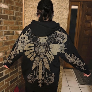 ARCANE Vi tattoo hoodie - hand painted bleach design, soft fleece lined hoodie, Vi from Arcane/League of Legends, made to order customizable