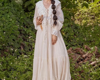 Abito lungo in pizzo boho a maniche lunghe, abito da sposa in spiaggia, abito da servizio fotografico