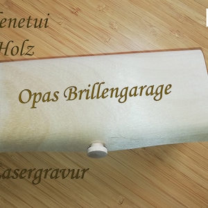 The special - a glasses case made of wood, individualized with laser engraving