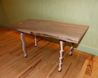 Walnut coffee table with 4 turned legs eccentrized