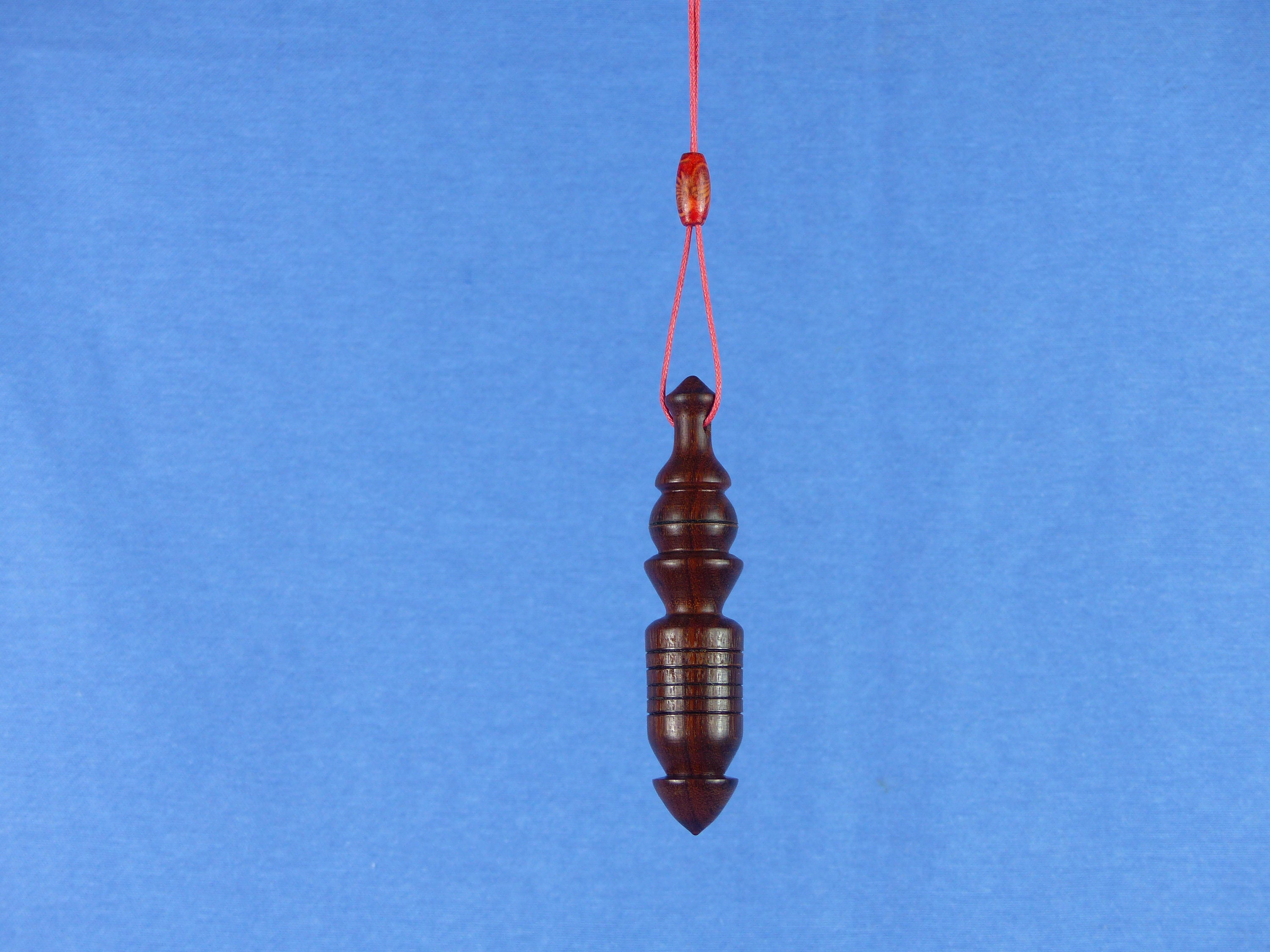 Pendule de Radiesthésie en Bois d'ipe