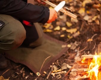 Waterproof Oilskin Mat - Artisanal Bushcraft & Camping waxed cotton canvas cloth for all your needs - 8oz oilskin fabric: Light and Strong!