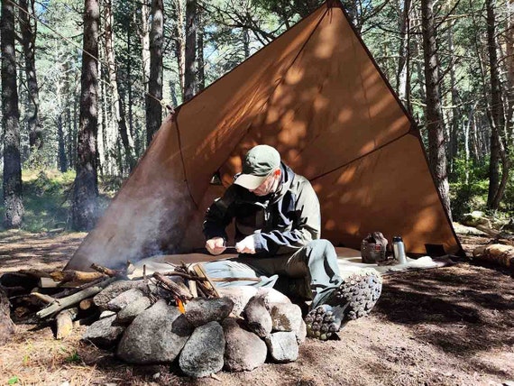 La tente Forester: une tente en toile Bushcraft Tente de Bushcraft et de  camping traditionnelle avec toile de coton biologique. Résistant à la pluie  et à la pourriture -  France