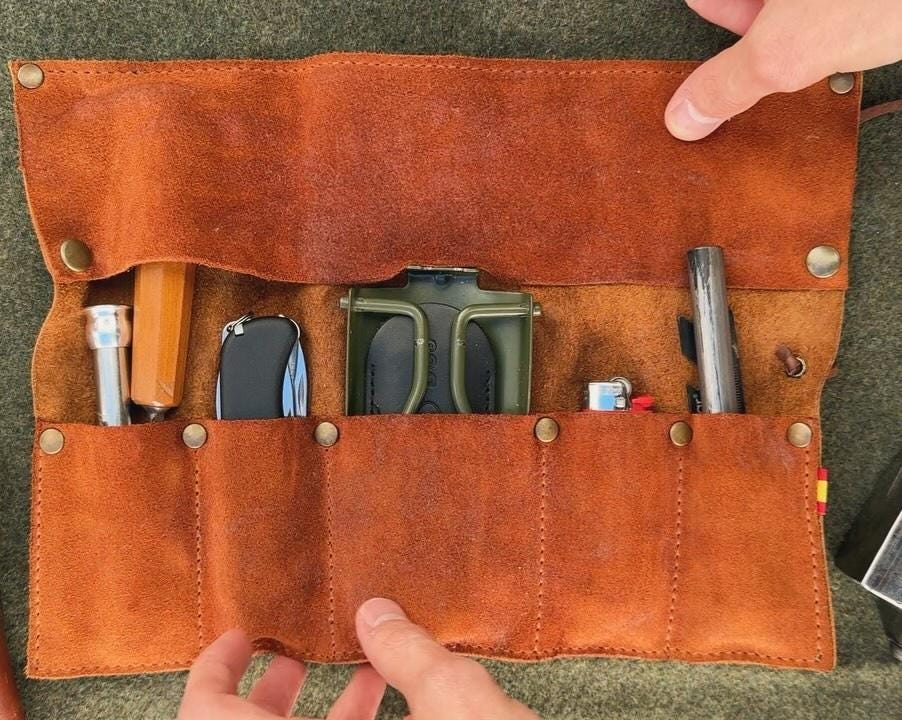 ブッシュクラフトと木工用レザーツールロール - 多目的牛革