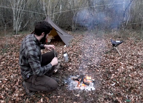 Oilskin Tripod Seat, Handmade and Artisanal by Bushcraft Spain - Etsy