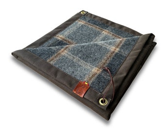 Oilskin & Wool Mats - Artisanal Bushcraft and Camping waxed cotton canvas - 8oz oilskin fabric: Light and Strong! 100% Shetland Wool lining