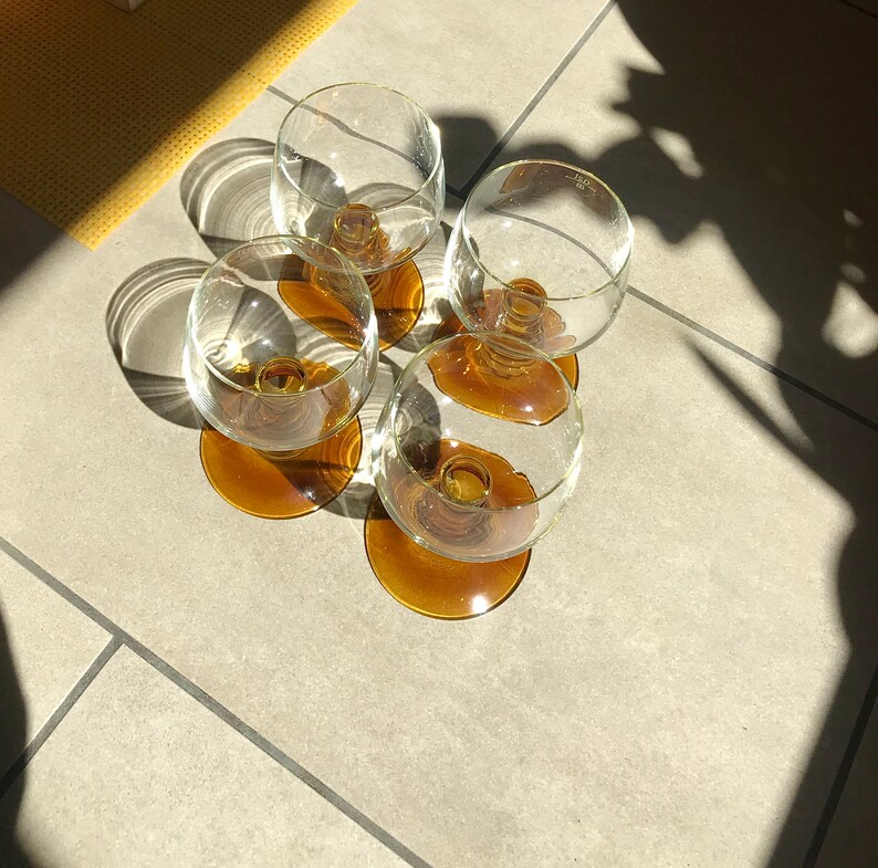 wine glasses with amber beehive stems