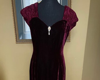 Old Hollywood glam gown large