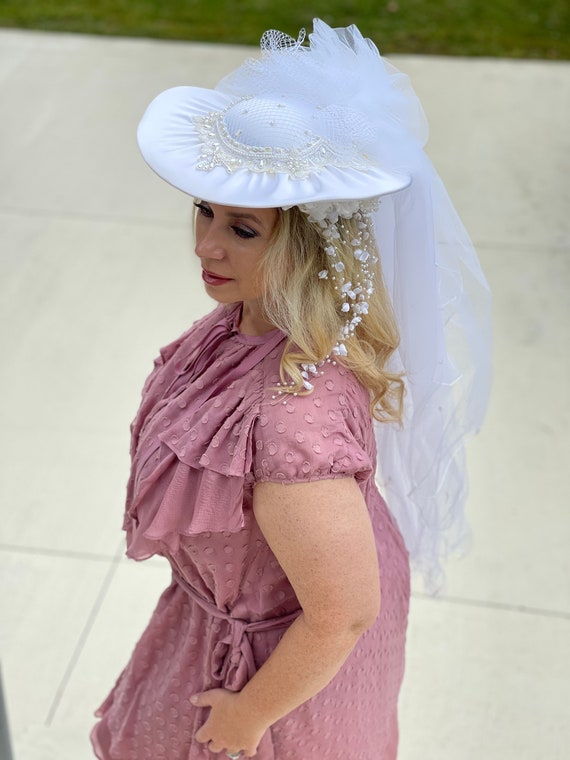 1980’s Victorian bridal hat veil - image 3