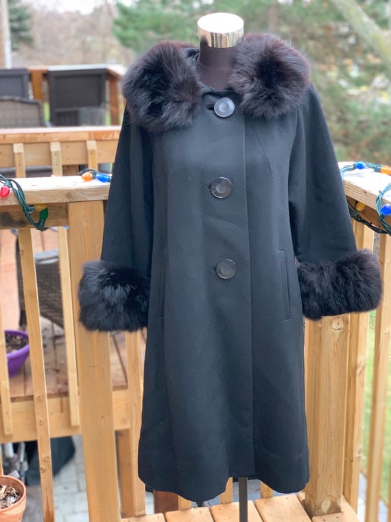 Wool coat fur trim Large
