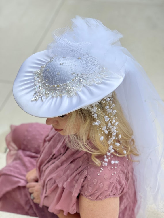 1980’s Victorian bridal hat veil - image 1