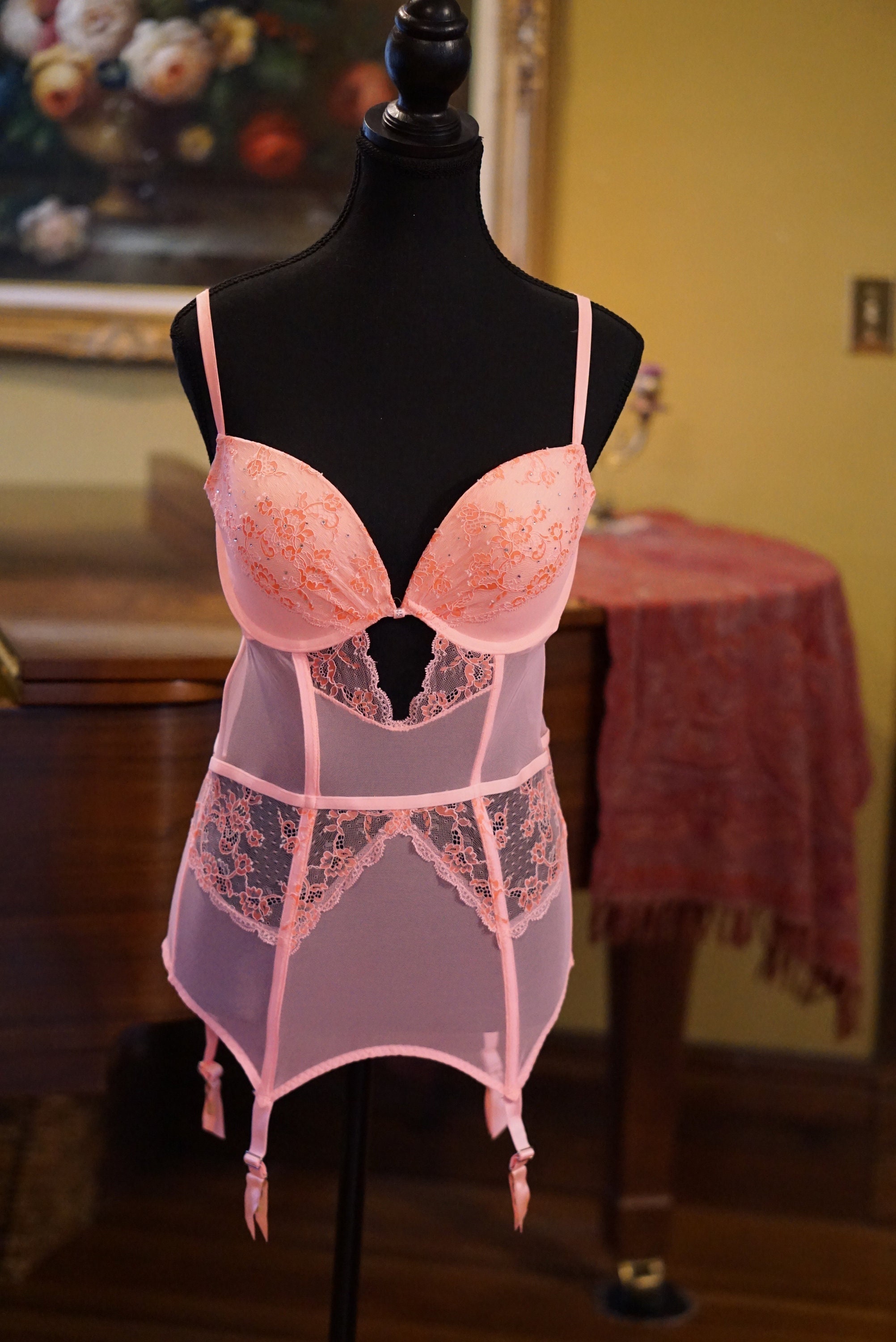 Victoria's Secret 36C BRA SET+36D BABYDOLL+M garter embroidered daisy PINK  black