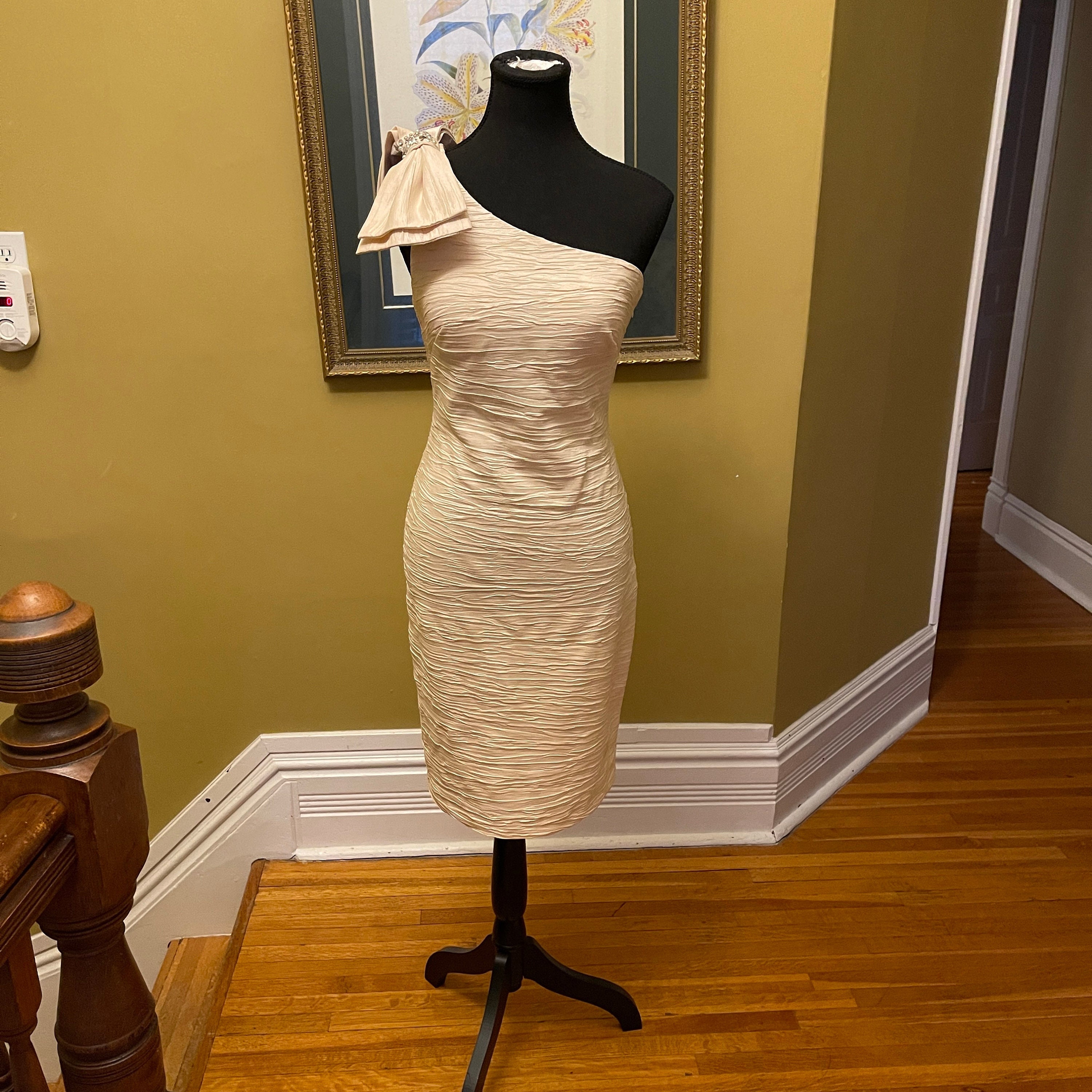 Petite cocktail dresses canada deals