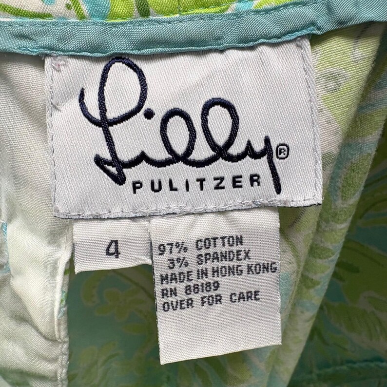 Vintage 90s Lilly Pulitzer Jungle Animals Print Cropped Pants Size 4 Blue Green image 6
