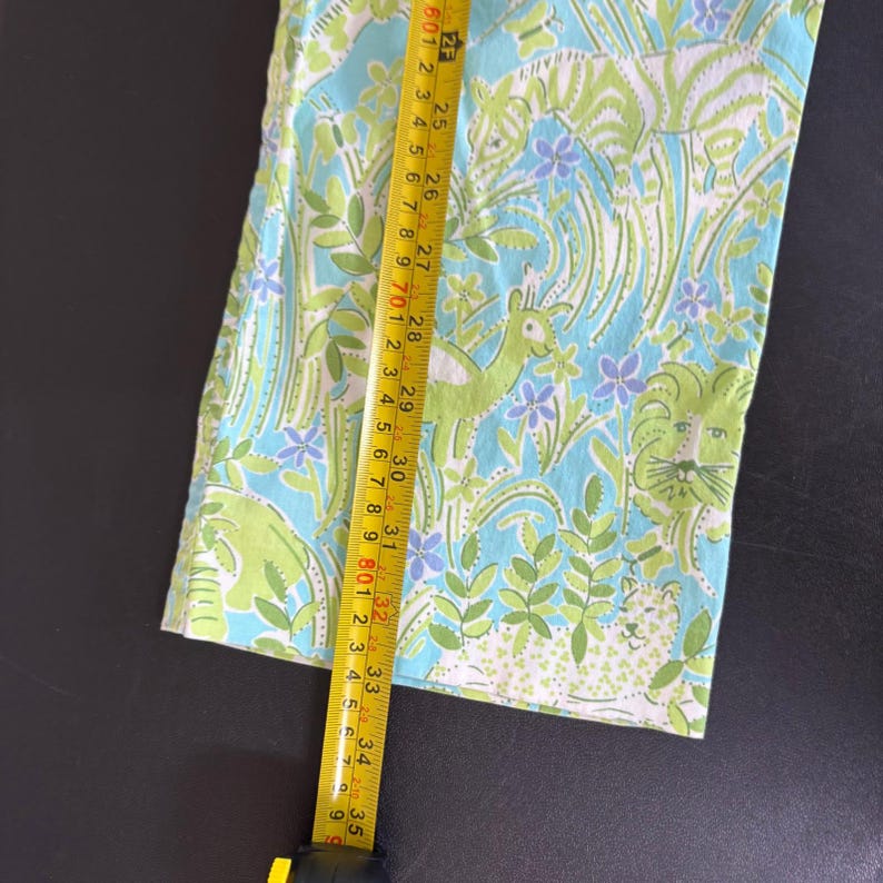 Vintage 90s Lilly Pulitzer Jungle Animals Print Cropped Pants Size 4 Blue Green image 10