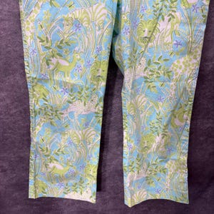 Vintage 90s Lilly Pulitzer Jungle Animals Print Cropped Pants Size 4 Blue Green image 3