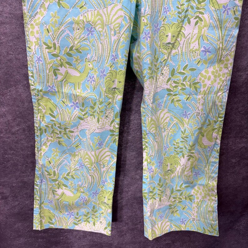 Vintage 90s Lilly Pulitzer Jungle Animals Print Cropped Pants Size 4 Blue Green image 3