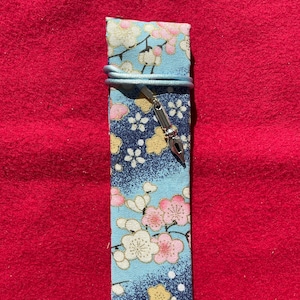 Custodia Kimono per penna singola con interno in morbido raso di lusso