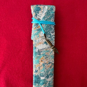 Single Pen Kimono-Etui mit weichem, luxuriösem Satin-Innenfutter
