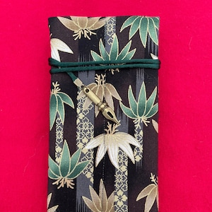 Double Pen Kimono Case with Soft Luxurious Satin Interior