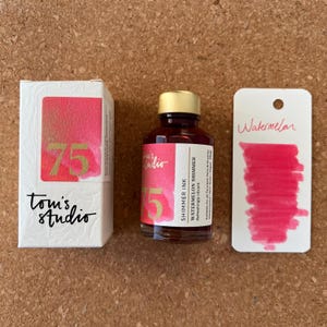 Tom's Studio #75 Watermelon Shimmer Reservoarpennbläck 50ml