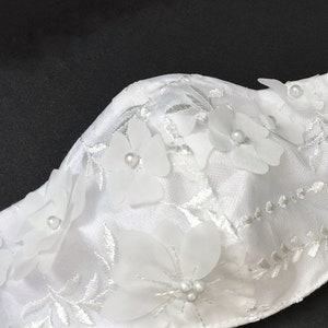 Elegant Delicate White Floral Bridal Lace Mask