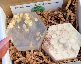 Honey & Oat Soap Gift, Honeycomb Soap Set Bee Soap Gift Set, Unscented Goats Milk Soap