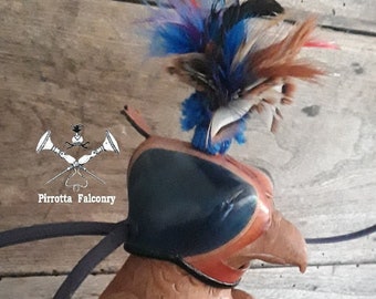 Hood for falcons and falcons, Anglo India hood with feathers, high quality Italian leather, Handmade, Accessories for falconry