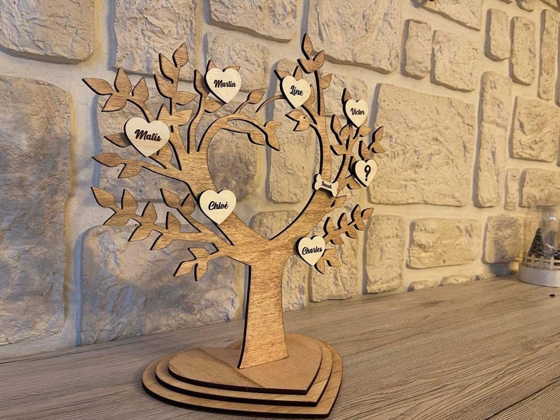 Arbre de vie en bois personnalisé avec prénoms Bourbon