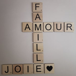 Letra tipo scrabble de madera