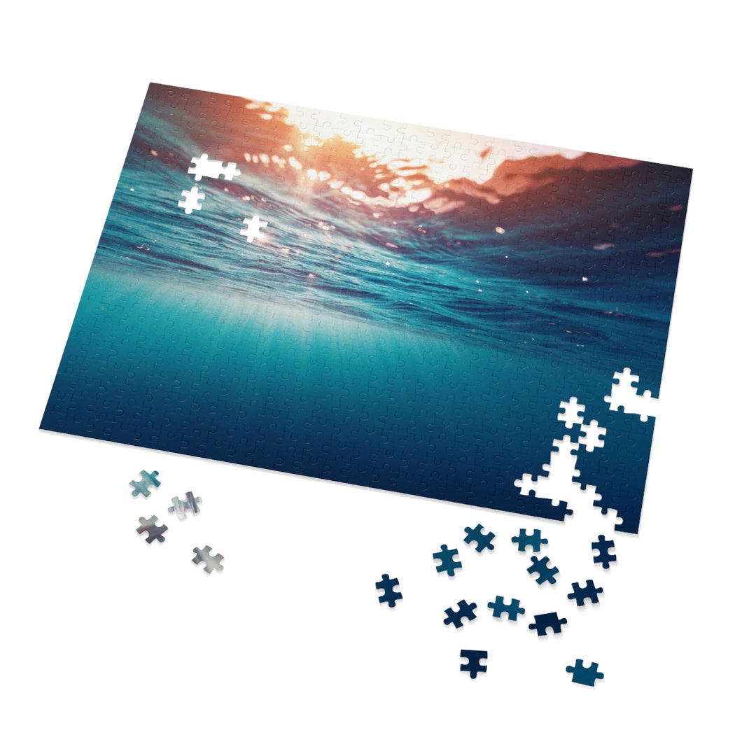 Aquaman Trident 500 Piece Jigsaw Puzzle - Adult Size