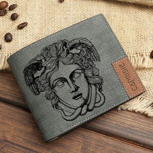 Cartera vintage de Medusa: Cartera personalizada para hombres y mujeres / Gorgona mítica / Mitología griega / Idea de regalo para entusiastas de la mitología / Cabello de serpiente