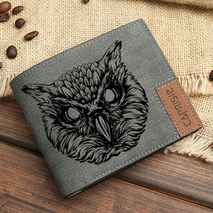Cartera con diseño de búho espeluznante: Cartera personalizada para hombre y mujer / Personaje de animal salvaje aterrador / Diseño de búho del bosque / Idea de regalo para amantes de la naturaleza