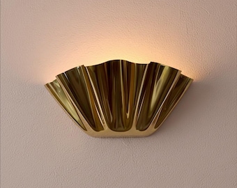 Half Flower Brass Wall Sconce | Sculptural Gold Wall Light | Art Deco Modern Lighting | Luxury Statement Wall Lamp | Mid Century Inspired