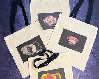 Tote BagsPrinted Tote BagReusable BagTrendy Tote BagCanvas Tote BagShopping BagArt Tote BagShoulder BagRetro Style BagFloral Print