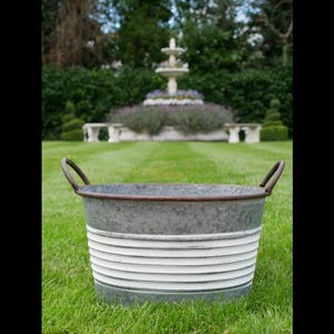 FORÉT Steel Handle Industrial Rustic Metal Hand Forged Outdoor Garden Flower Bed Planter Pot Bucket Trough