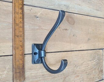 LINCOLN Cast Iron Coat Hook Rustic Hand Forged Metal Rack