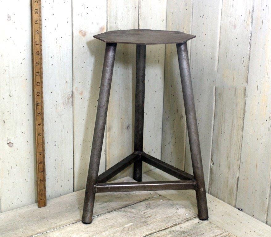 FORÉT Triangular Round Box Steel Rustic Antique Iron Steel Stool